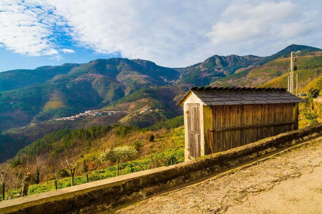 Вилла "Casa Do Avo Patricio" Mountain Experience Parada  Экстерьер фото